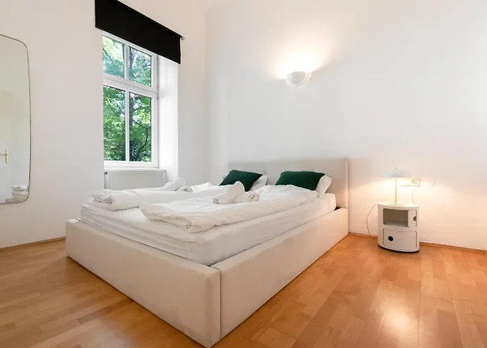 Hotel apartamentowy Urban Living - 18th District 3*