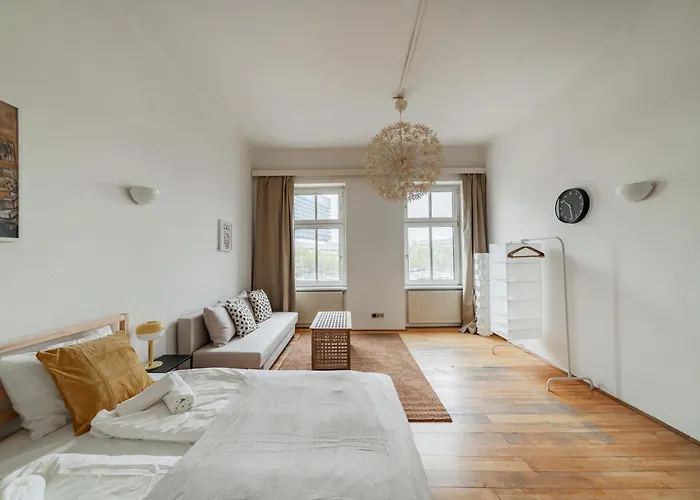 Hotel apartamentowy Urban Living - 18th District 3*