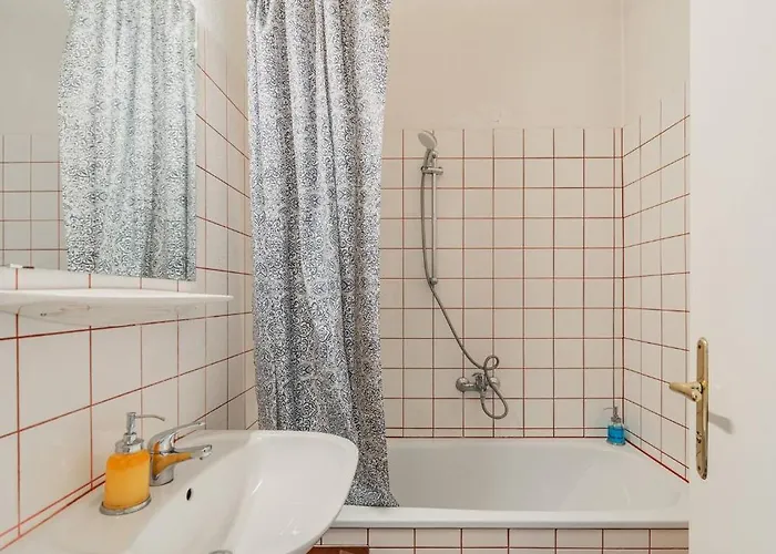 Urban Living - 18th District Hotel apartamentowy 3*