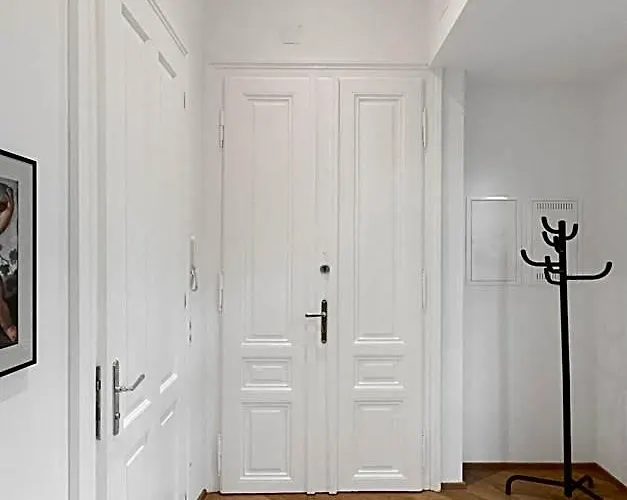 Hotel apartamentowy Urban Living - 18th District 3*