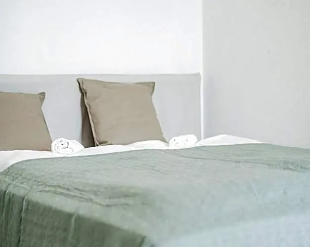 Urban Living - 18th District Hotel apartamentowy 3*